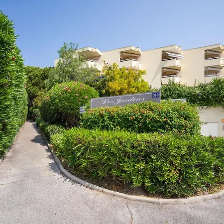 La Dolce Casa, Piscine, Balcon Apartment