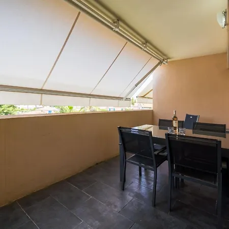 La Dolce Casa, Piscine, Balcon Lejlighed