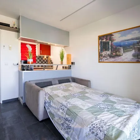 아파트 La Dolce Casa, Piscine, Balcon